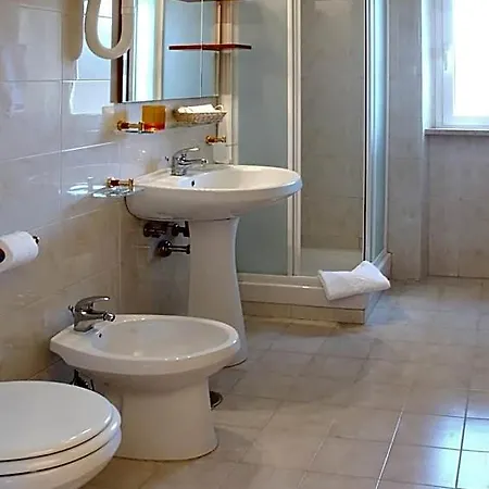 Cassia Hotel 3*